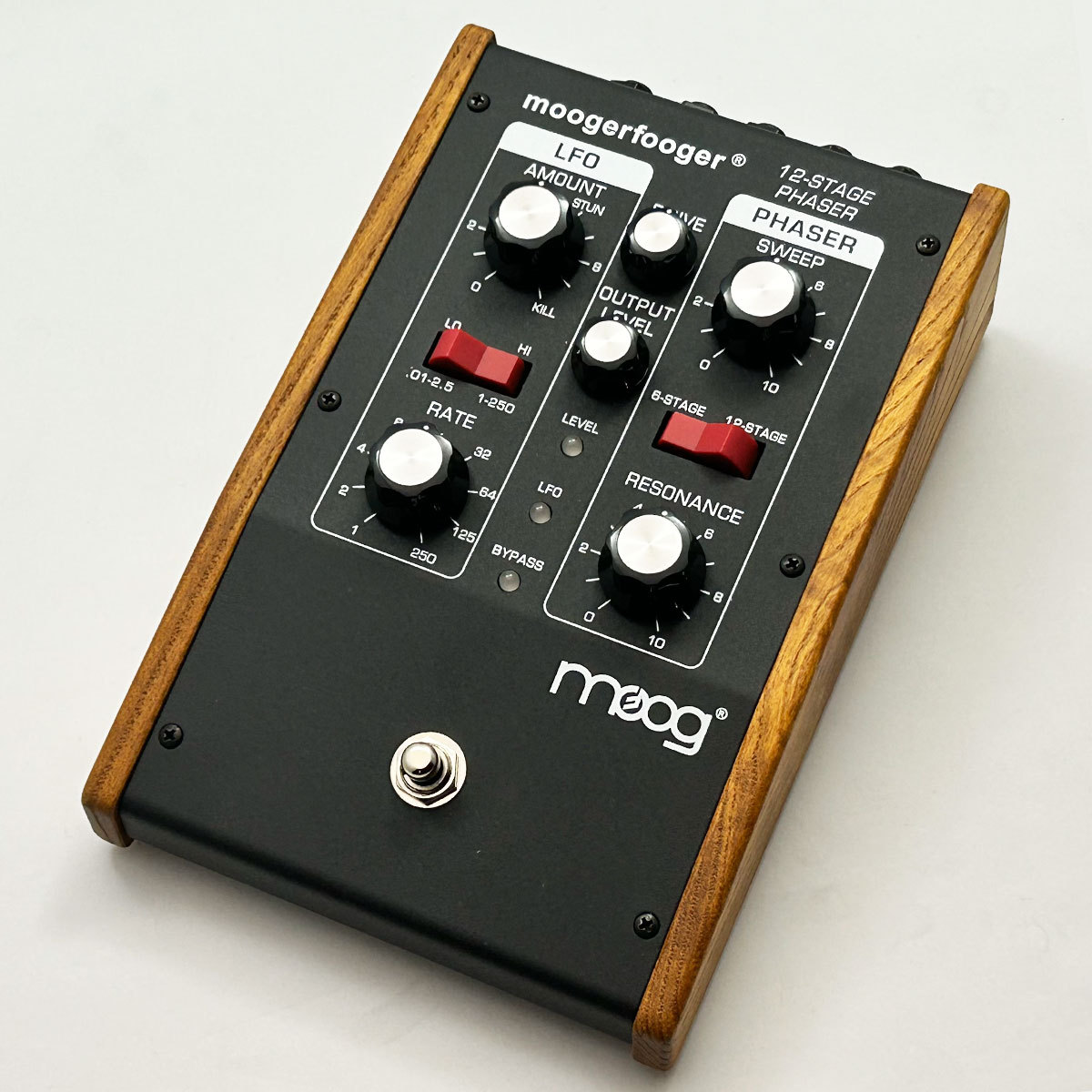 Moogerfooger 12-Stage Phaser MF-103 元箱付 Moog MF-103 12-Stage Phaser | Vintage Synth Explorer