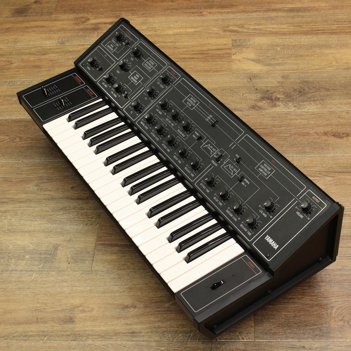 YAMAHA CS-10 【VINTAGE】 【キーボードマート新宿】【新宿店