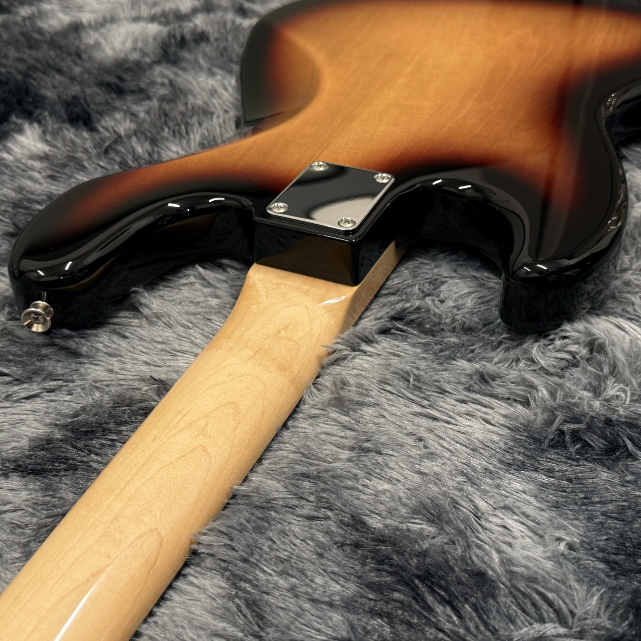 Fender Made in Japan Traditional 60s Jazz Bass 3-Color Sunburst