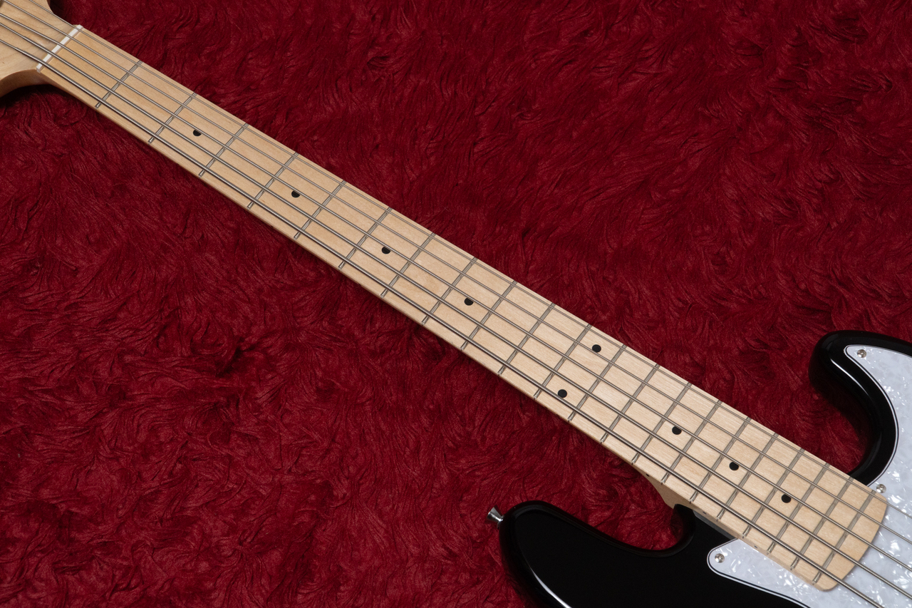 woofy basses ONE series Cavalier5M 5弦ベース woofy basses ONE series Cavalier 5 M Black 電装系mod.（新品/送料
