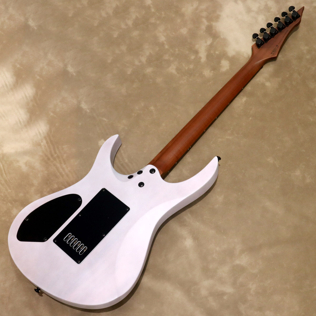 Balaguer Guitars Diablo Standard with Evertune Bridge, Satin Trans