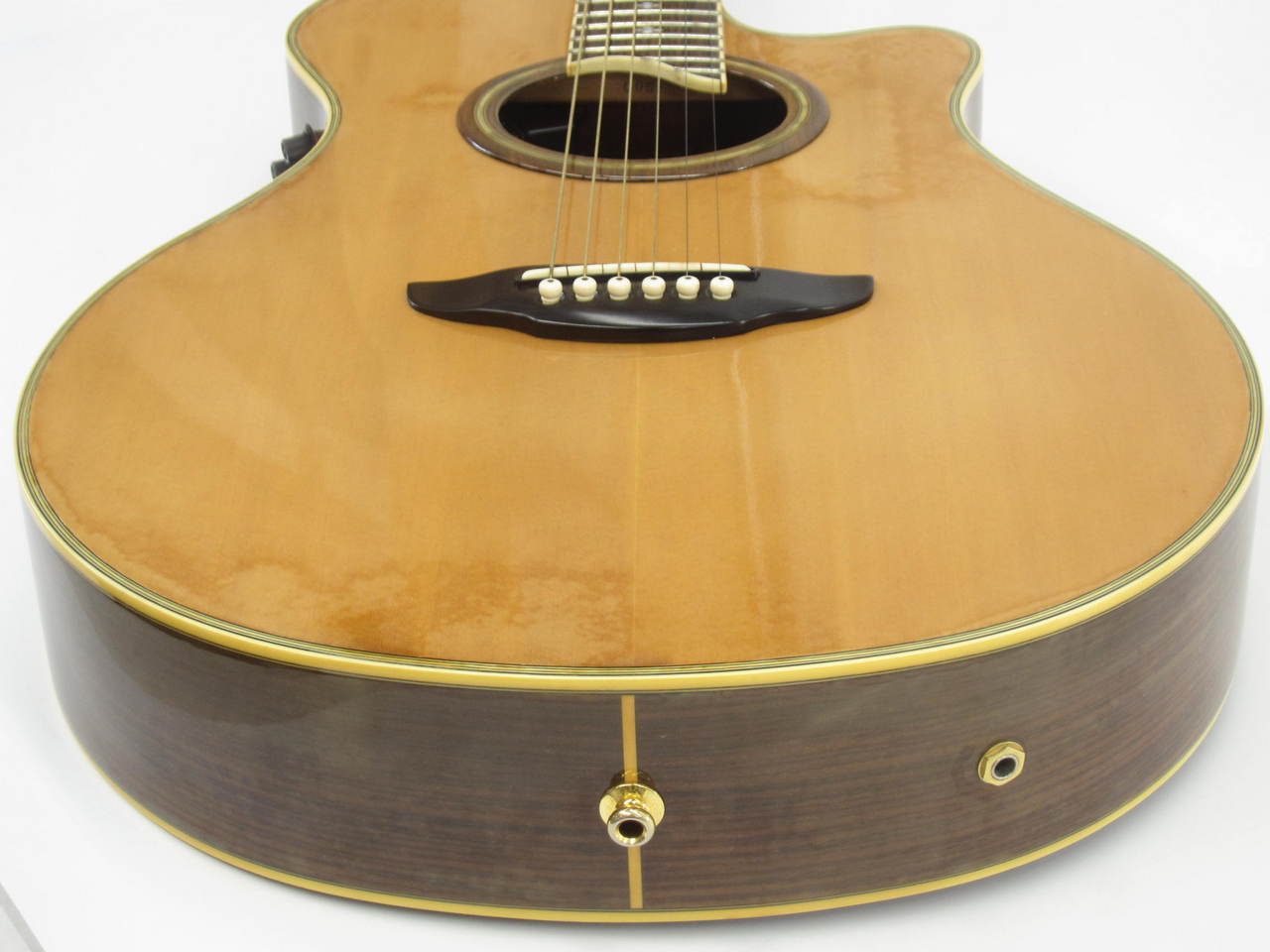 【冬バーゲン★特別送料無料！】 YAMAHA APX-10TS【浦添店】（中古/送料無料）【楽器検索デジマート】 ベース