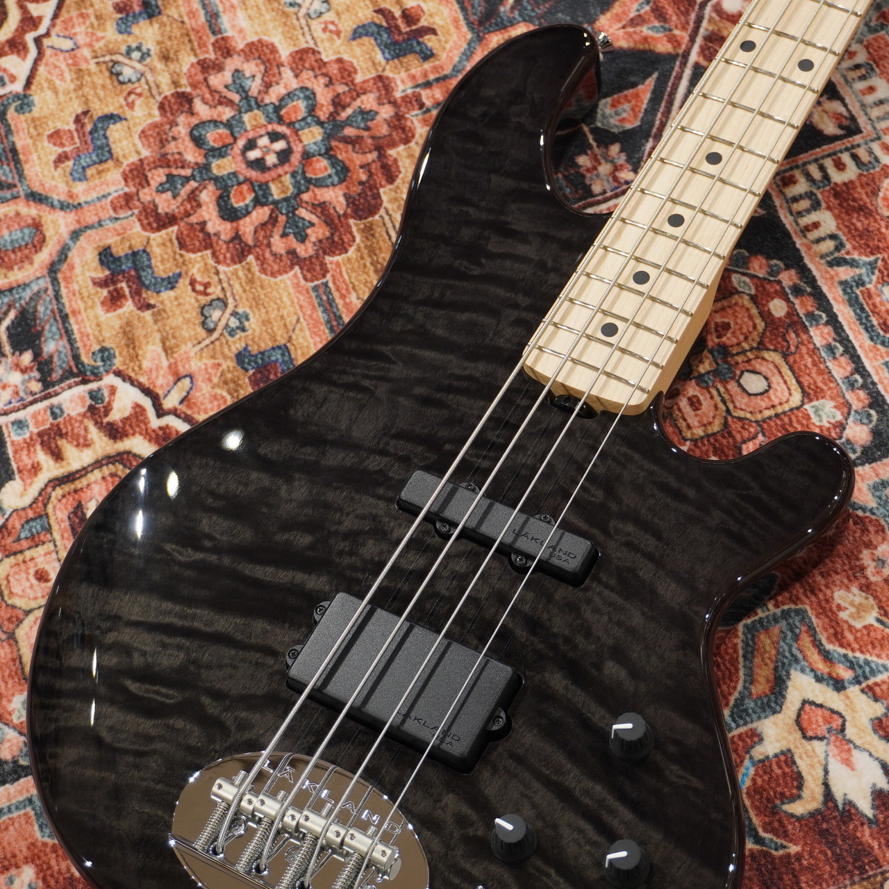 Lakland SL44-94 Deluxe Maple Black Translucent -Shoreline Series