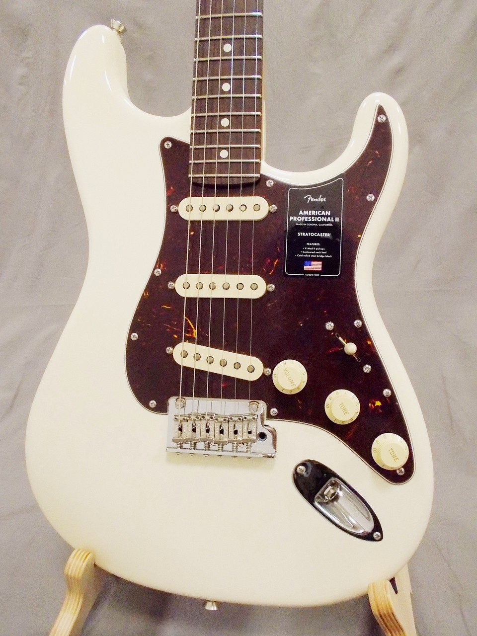 Fender American Professional II Stratocaster Rosewood Fingerboard