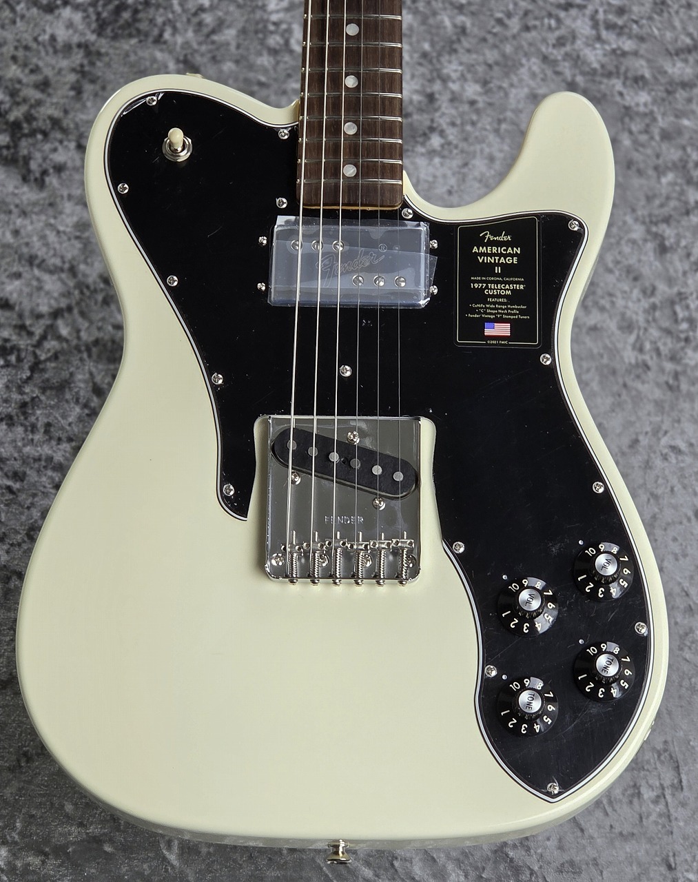 Fender American Vintage II 1977 Telecaster Custom / Olympic