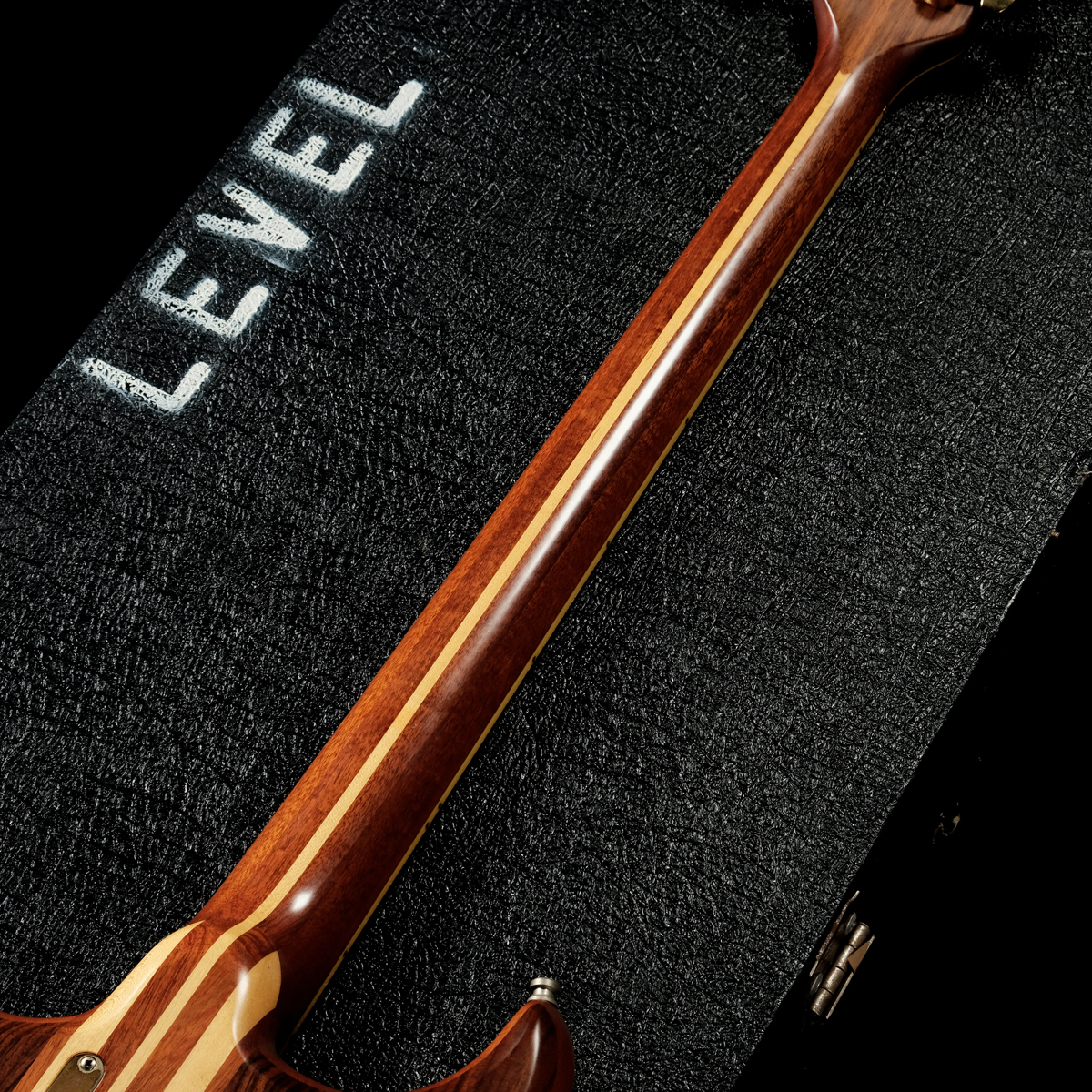 JAYDEE CUSTOM GUITARS Supernatural Bass 8 Strings Mark King
