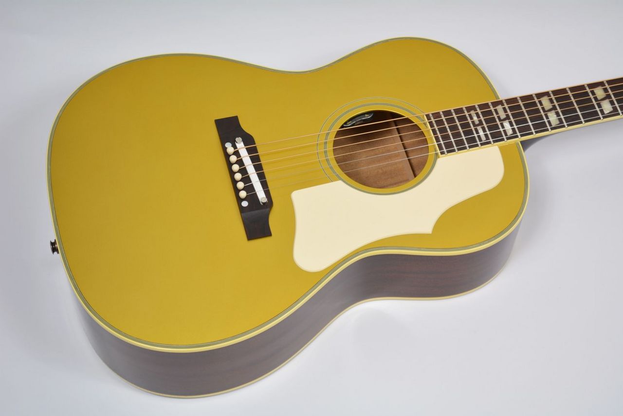 Mellow Tone アコースティックギター 名古屋ジャパン ギターケース Mellow Tone アコースティックギター 名古屋ジャパン ギター