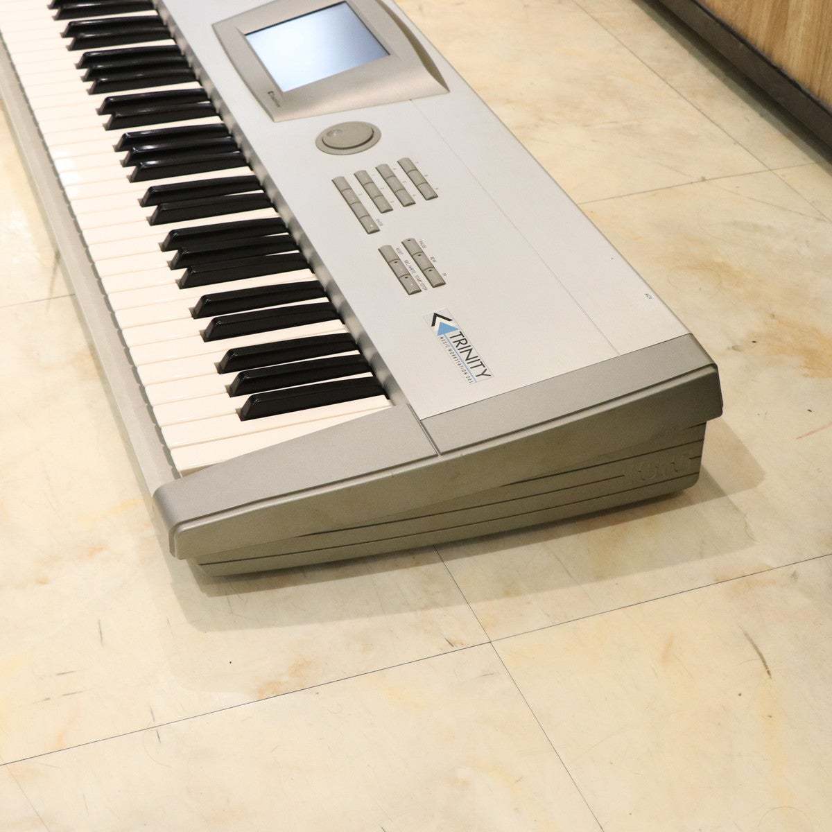 KORG TRINITY Version 2.0 【梅田店】（中古/送料無料）【楽器検索