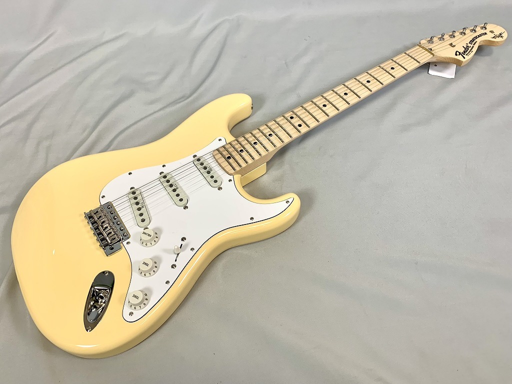 Fender Yngwie Malmsteen Strat™ Vintage White Maple Fingerboard