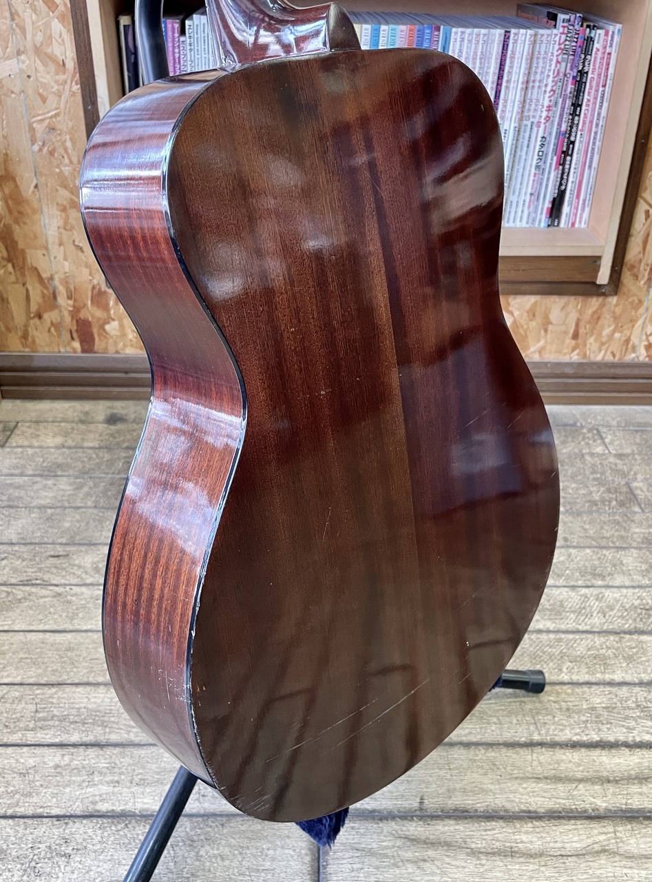 YAMAHA FG-130 アコースティックギター　ビンテージ品 激鳴りアコースティックギター YAMAHA FG-130 ビンテージ グリーン