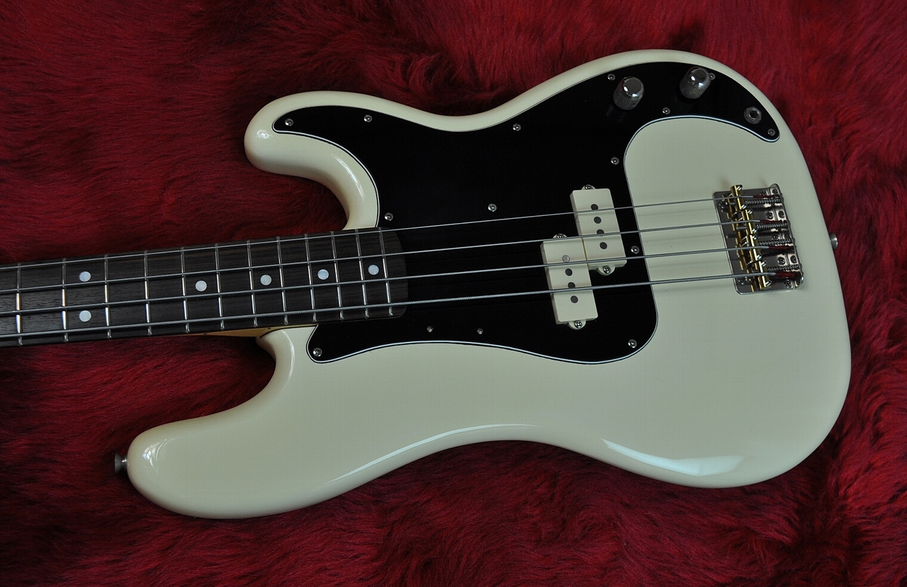 FERNANDES FPB-60 WHITE（ビンテージ）【楽器検索デジマート】