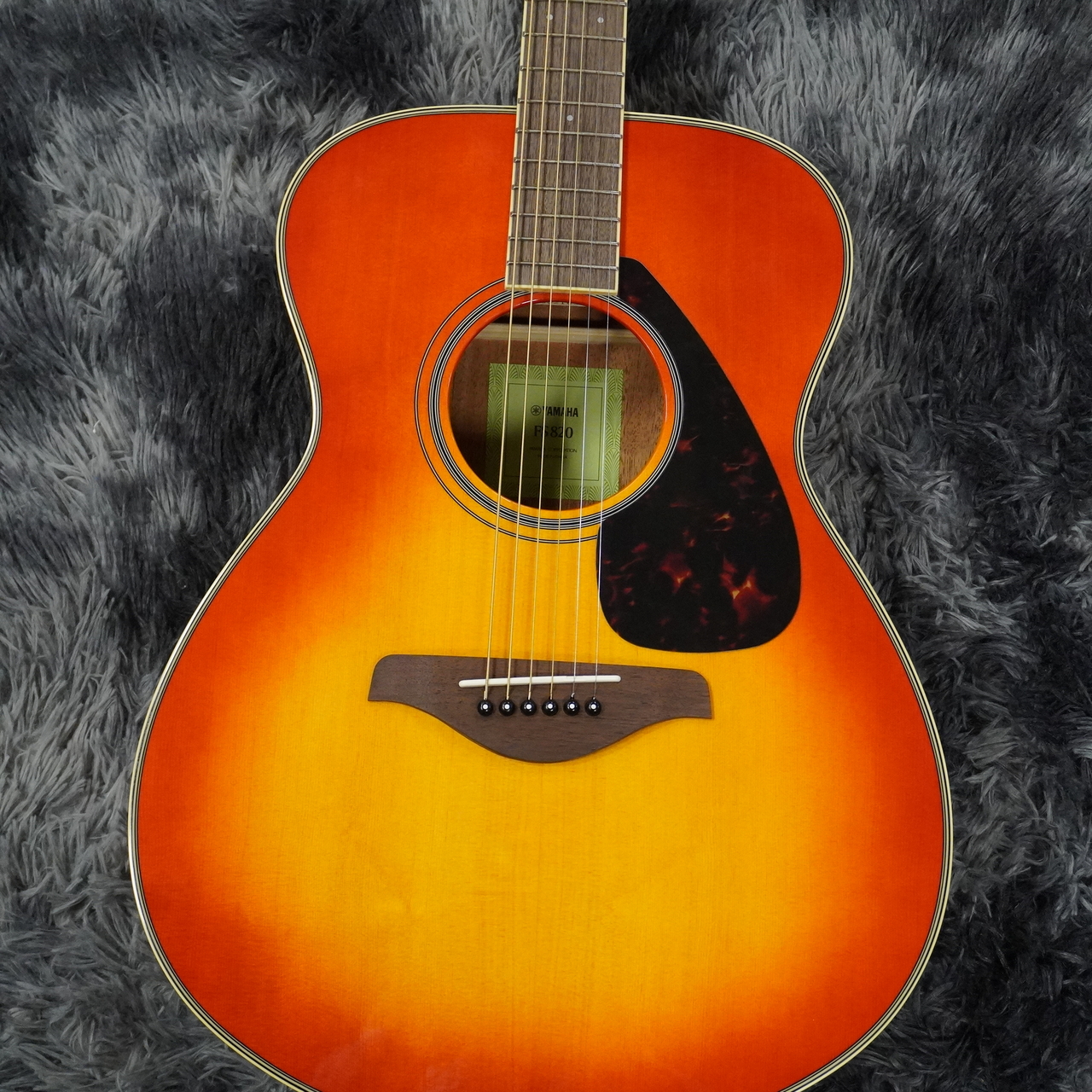 YAMAHA FS820 AB (Autumn Burst) 【定番ビギナー向けアコースティック