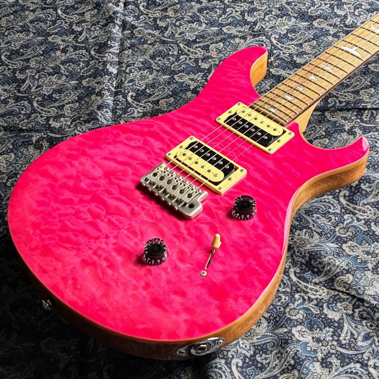 [ジャンク扱い]PRS SE Custom ピンク エレキギター ジャンク扱い]PRS SE Custom ピンク エレキギター Paul Reed Smith(PRS