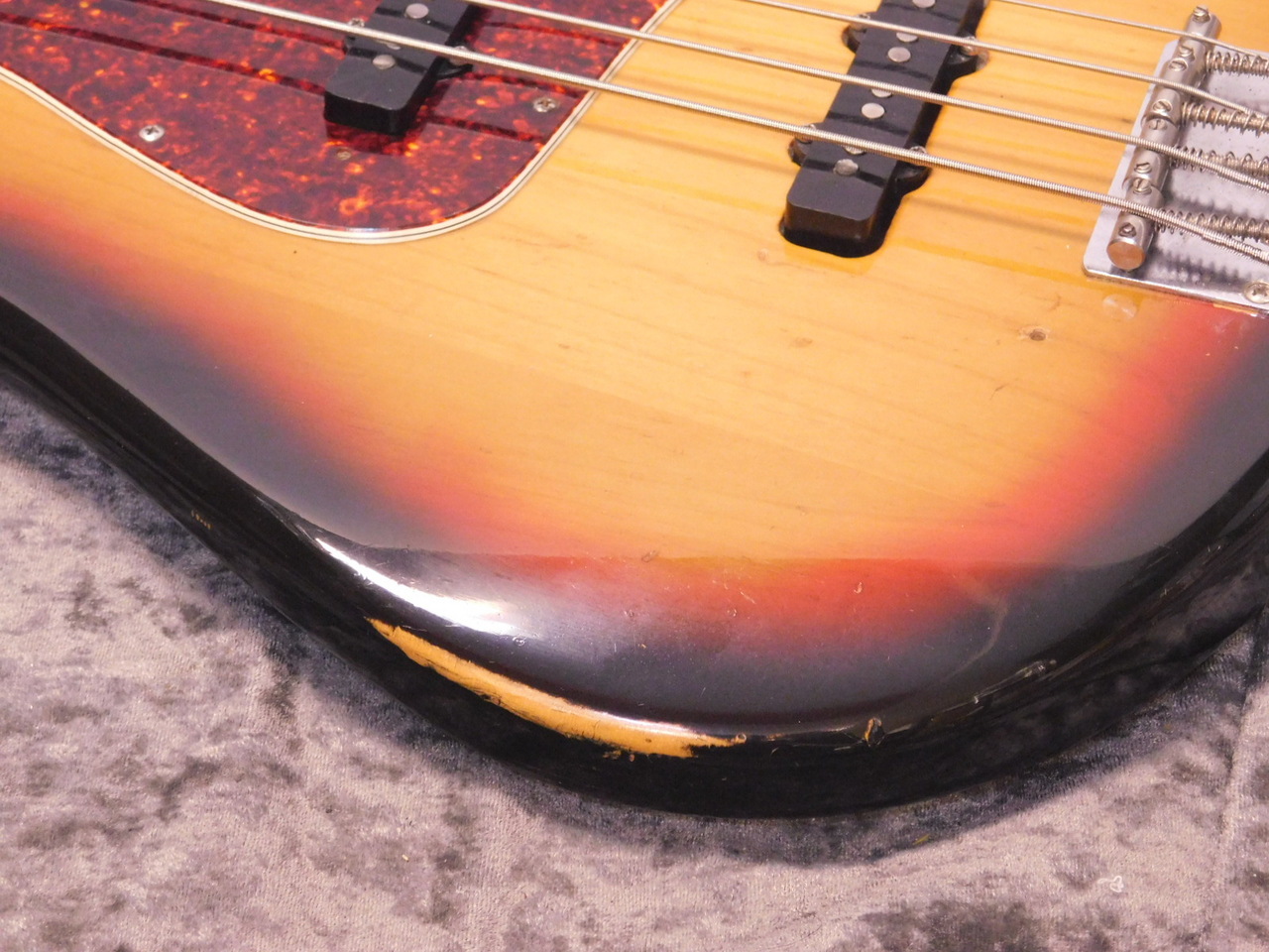 Fender Jazz Bass '73 SB/R（ビンテージ）【楽器検索デジマート】