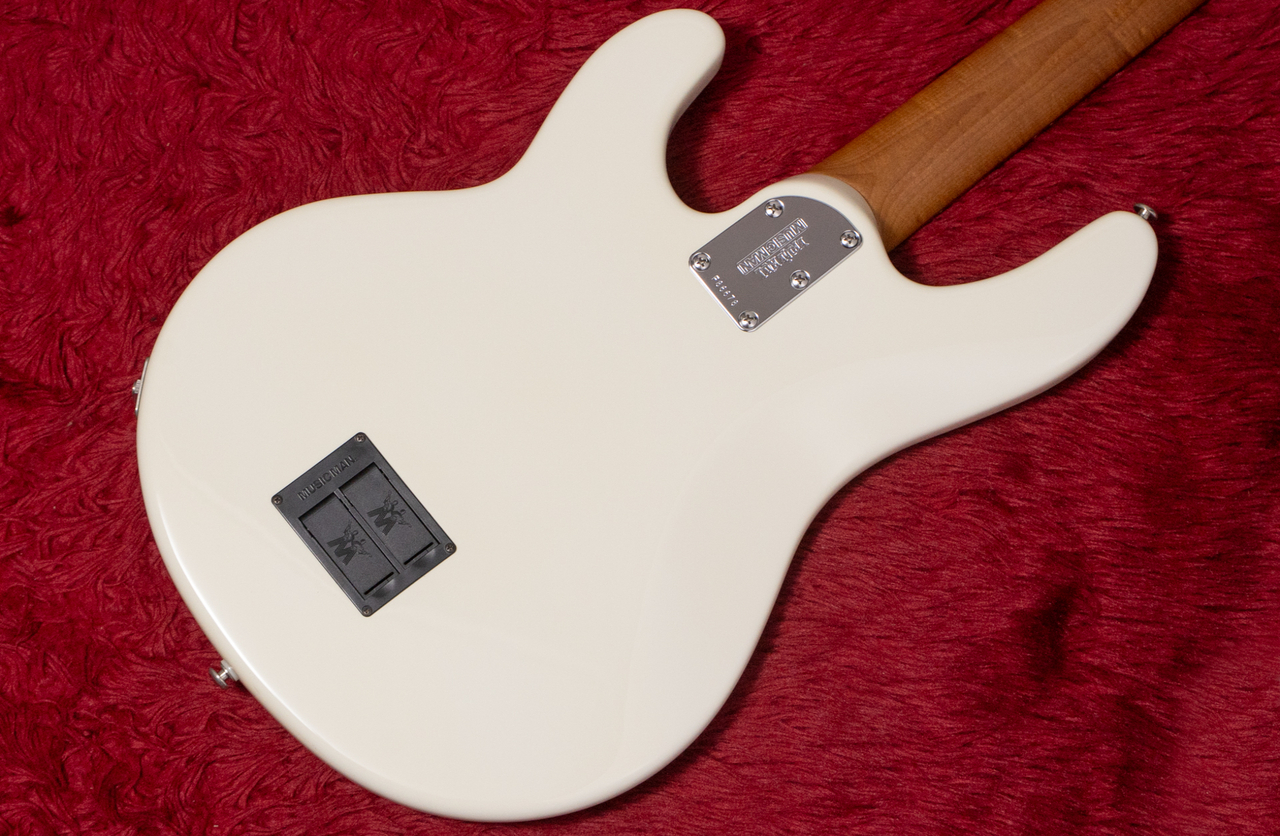 MUSIC MAN StingRay Special Ivory White 2021 4.140kg #F86678【GIB
