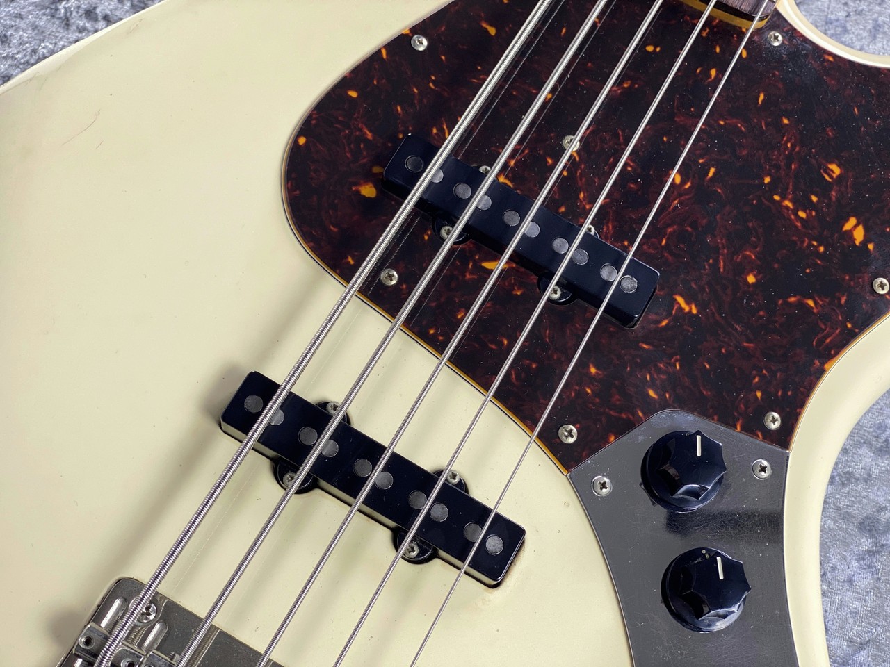 Fender Japan JBV - Olympic White -【4.58kg】（中古）【楽器検索
