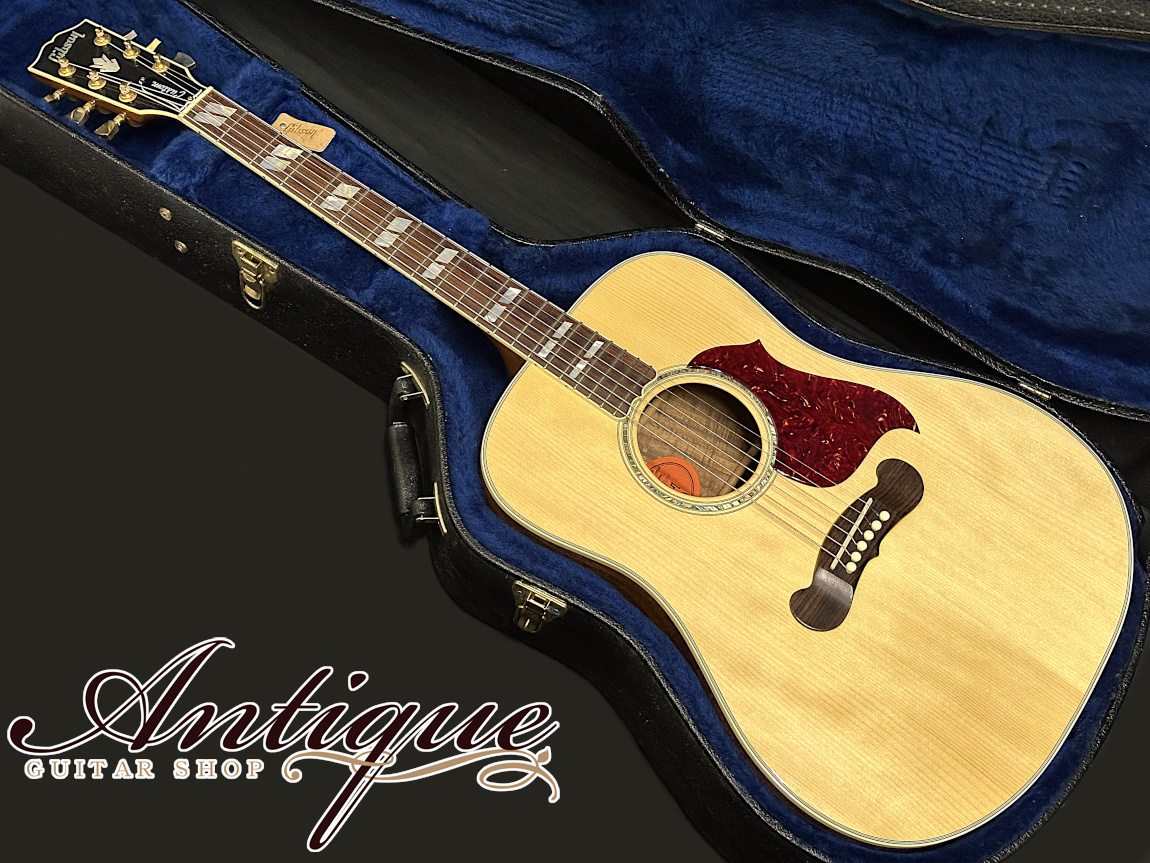 Gibson Custom Shop Limited Edition Hummingbird Recording