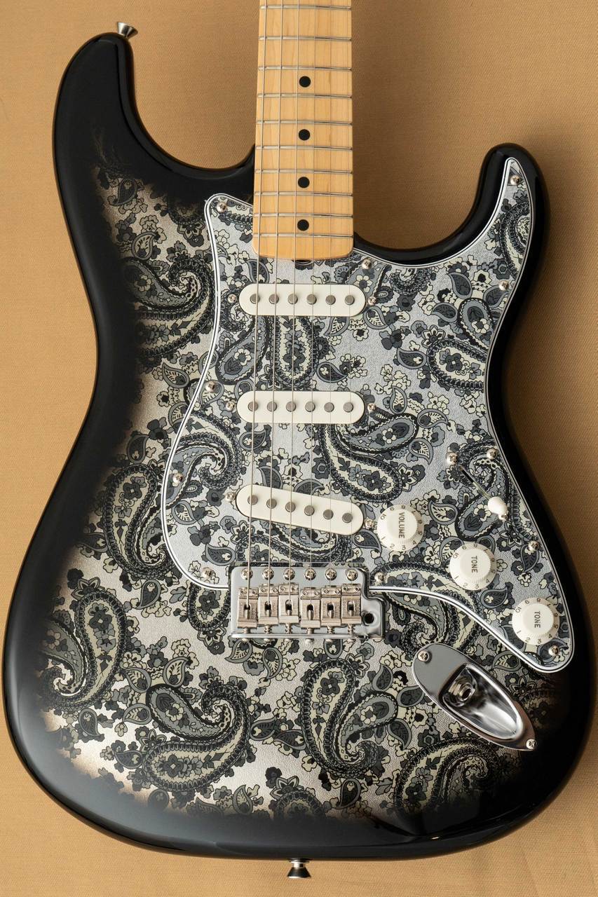 Fender Made in Japan Limited Stratocaster Black Paisley【2025年