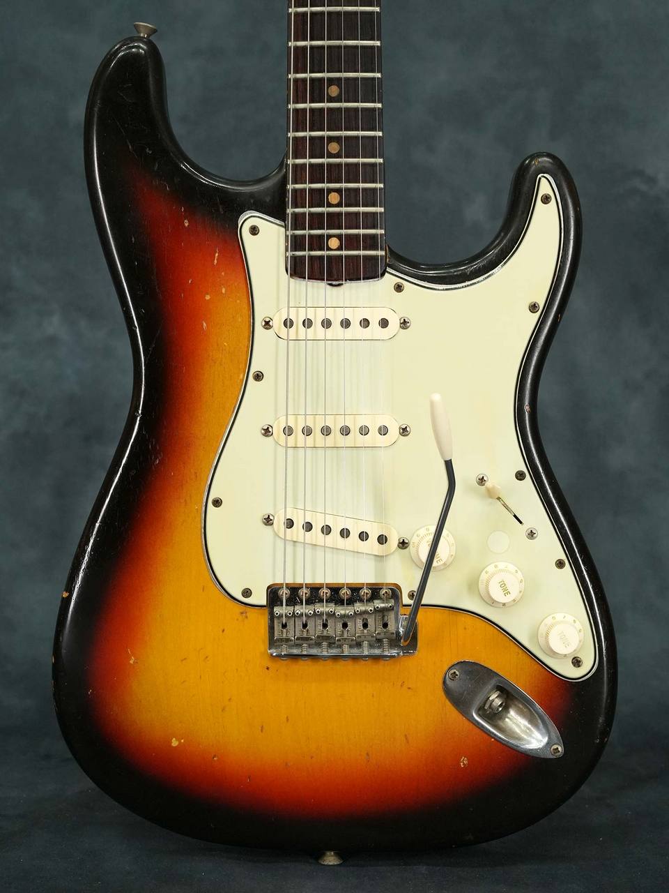 Fender 1963-1965 Strartocaster Sunburst（ビンテージ）【楽器検索