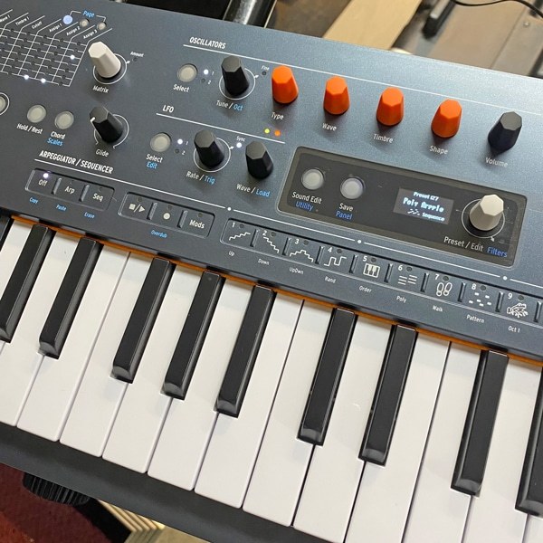 ARTURIAシンセサイザーミニラボ箱無し現状中古品 Arturia MiniFreak（中古）【楽器検索デジマート】