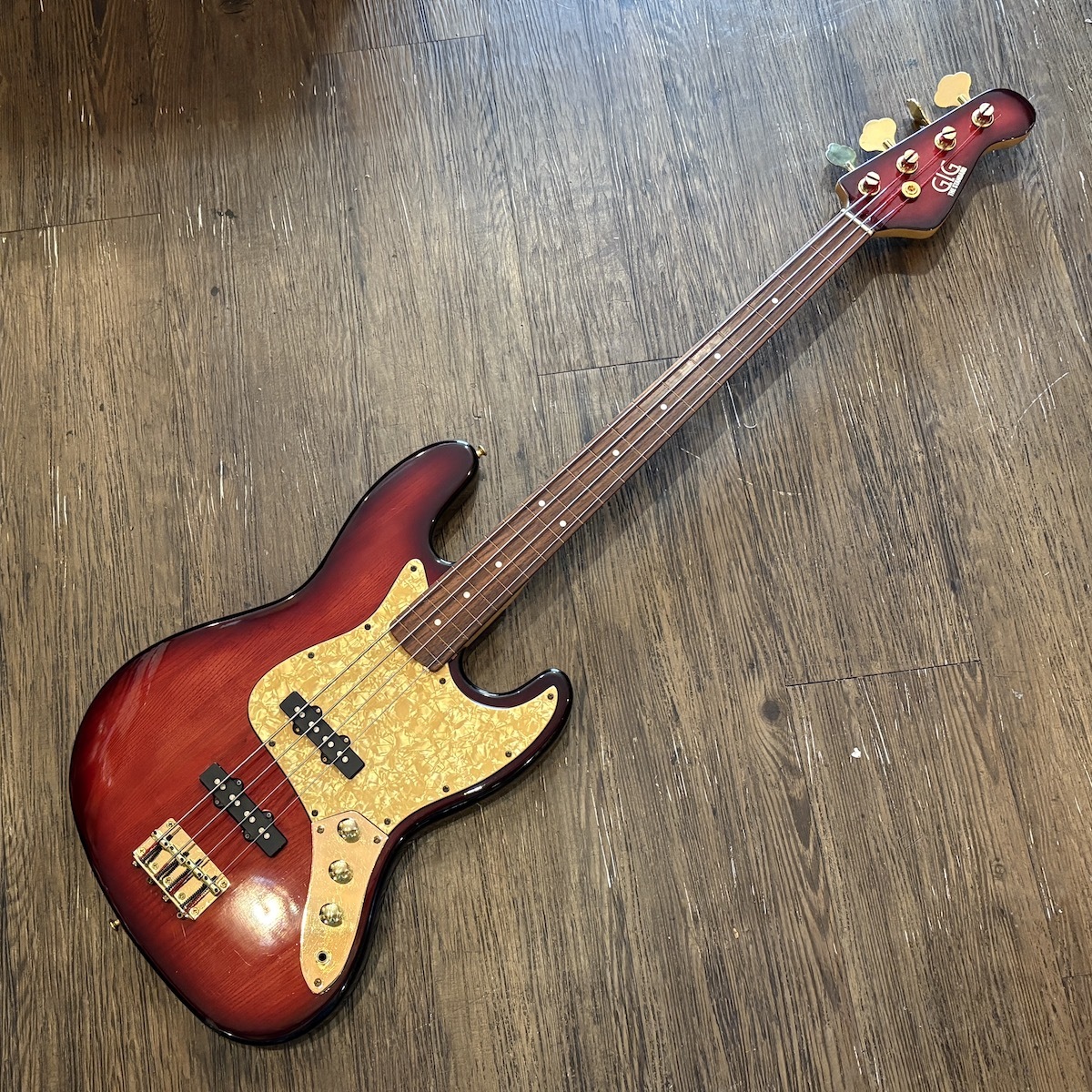 G.I.G THE STANDARD フレットレス改 Electric Bass（中古/送料