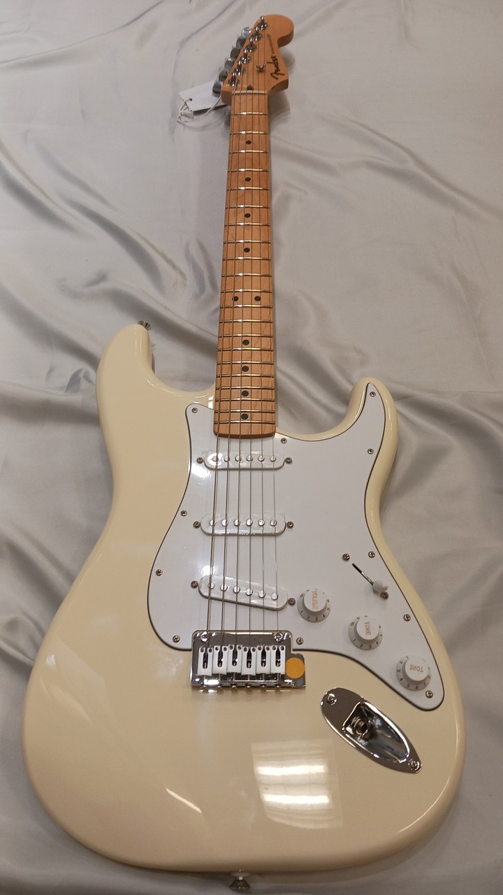 Fender Standard Stratocaster / OWT(オリンピックホワイト)（新品