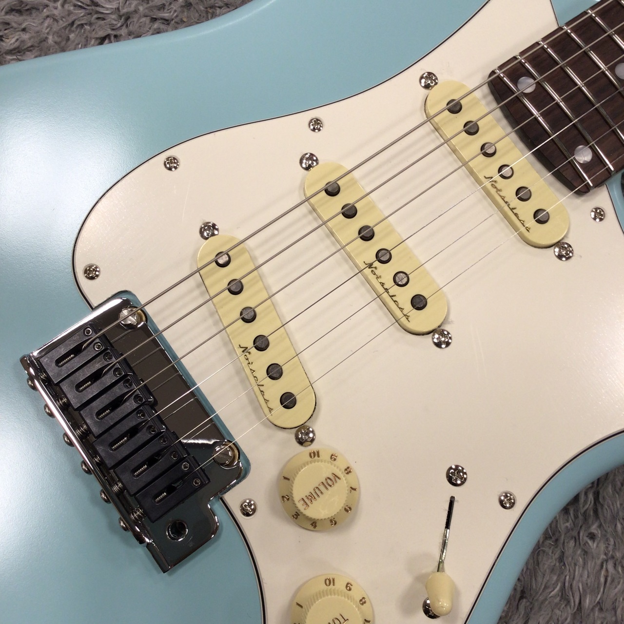 Fender Rei Stratocaster R246 Rei Blu【初回分入荷!】【次回 Fender Rei Stratocaster R246 Rei Blu【初回分入荷!】【次回
