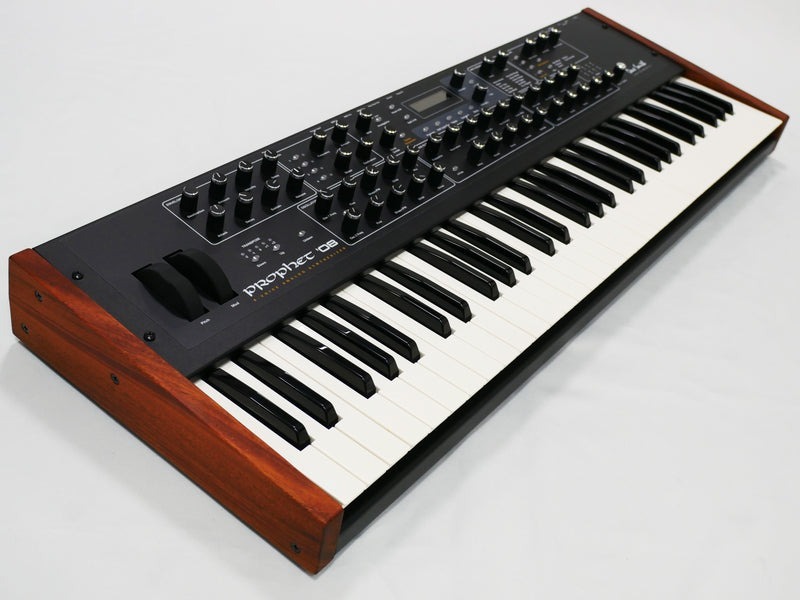 Dave Smith Instruments Prophet '08 PE（中古）【楽器検索デジマート】