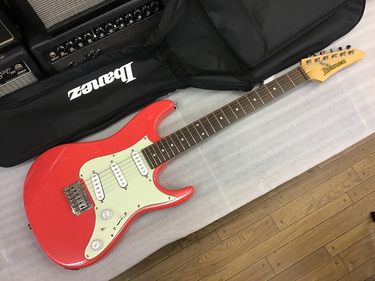 Ibanez AZSE 31/VM(Vermilionj（中古）【楽器検索デジマート】