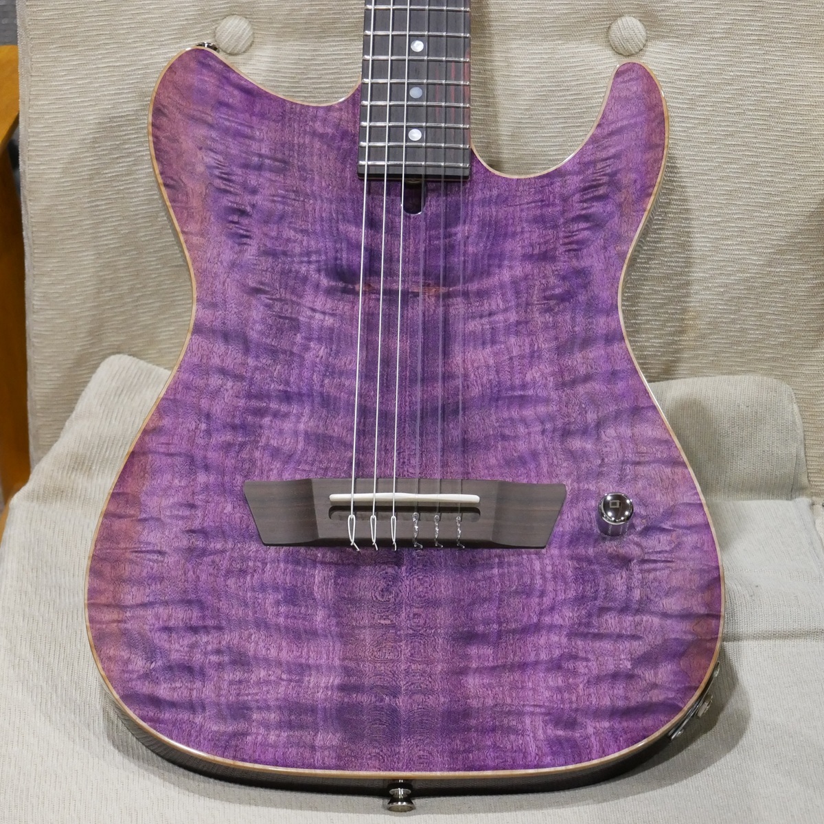 C*C様 Crews maniac soundのエレガットモデル Crews Maniac Sound Six Nylon / Flame Maple Top / Purple