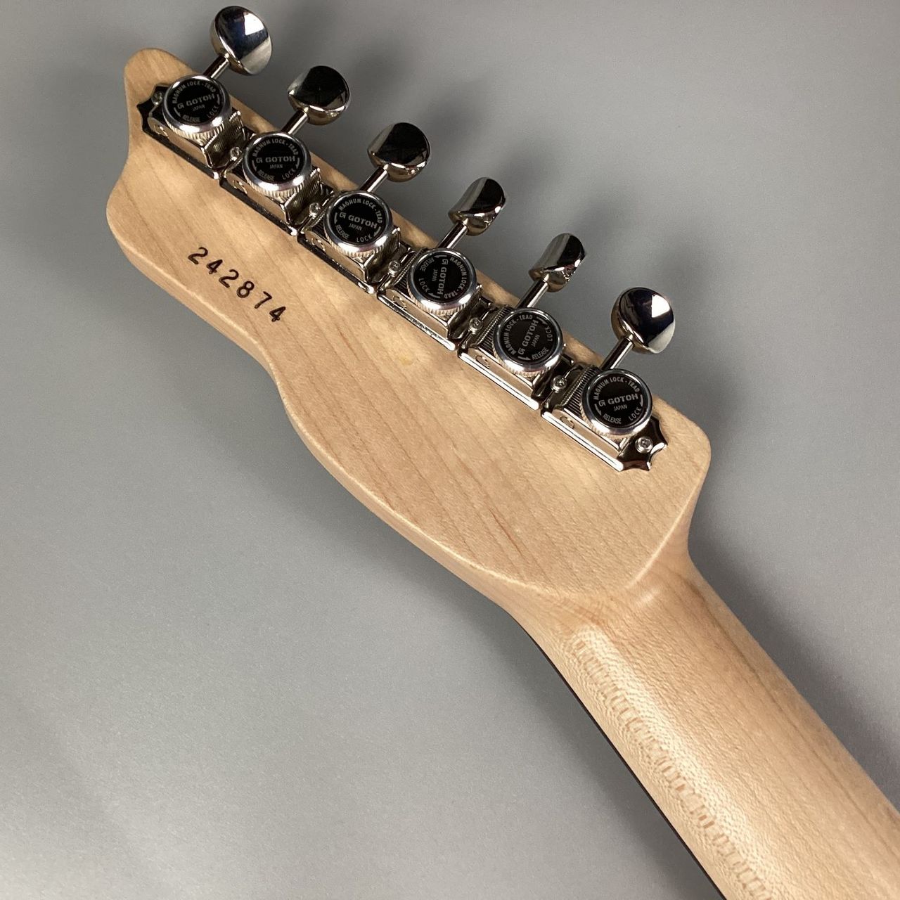 【送料無料】 Saito Guitars S-622CS Sand Beige hqdefault.jpg