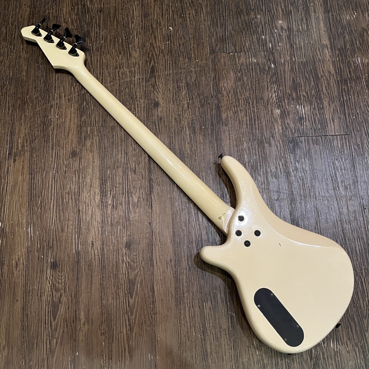 Samick The First Runner In Selection Performance Electric Bass