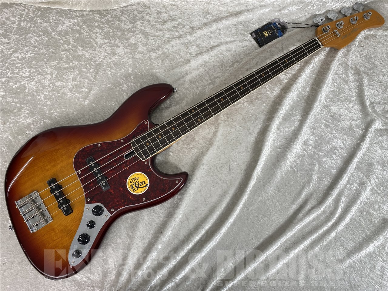 Sire Marcus Miller V7 Vintage New Gen 4-String(Tobacco Sunburst