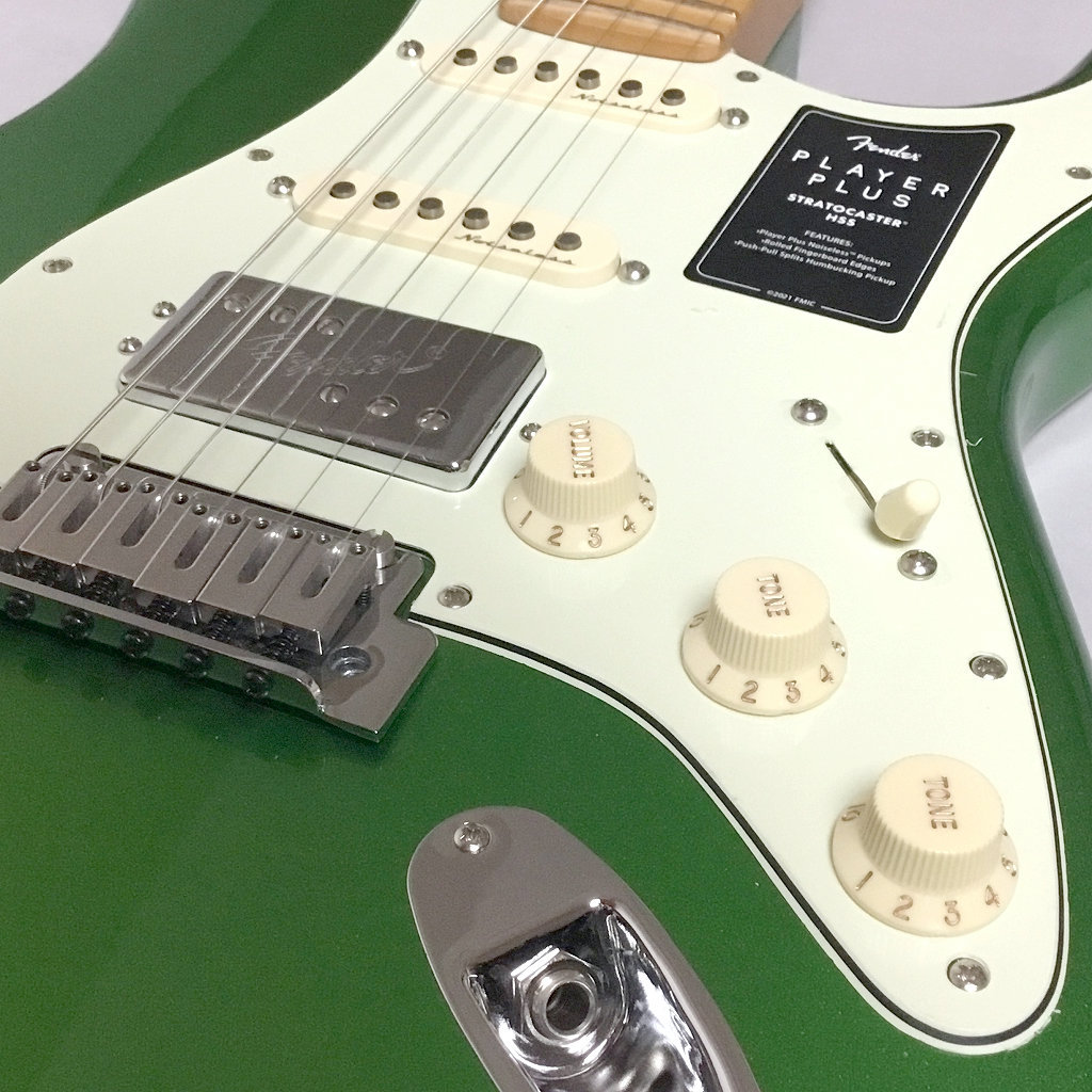 Fender Player Plus Stratocaster HSS Maple Fingerboard エレキギター