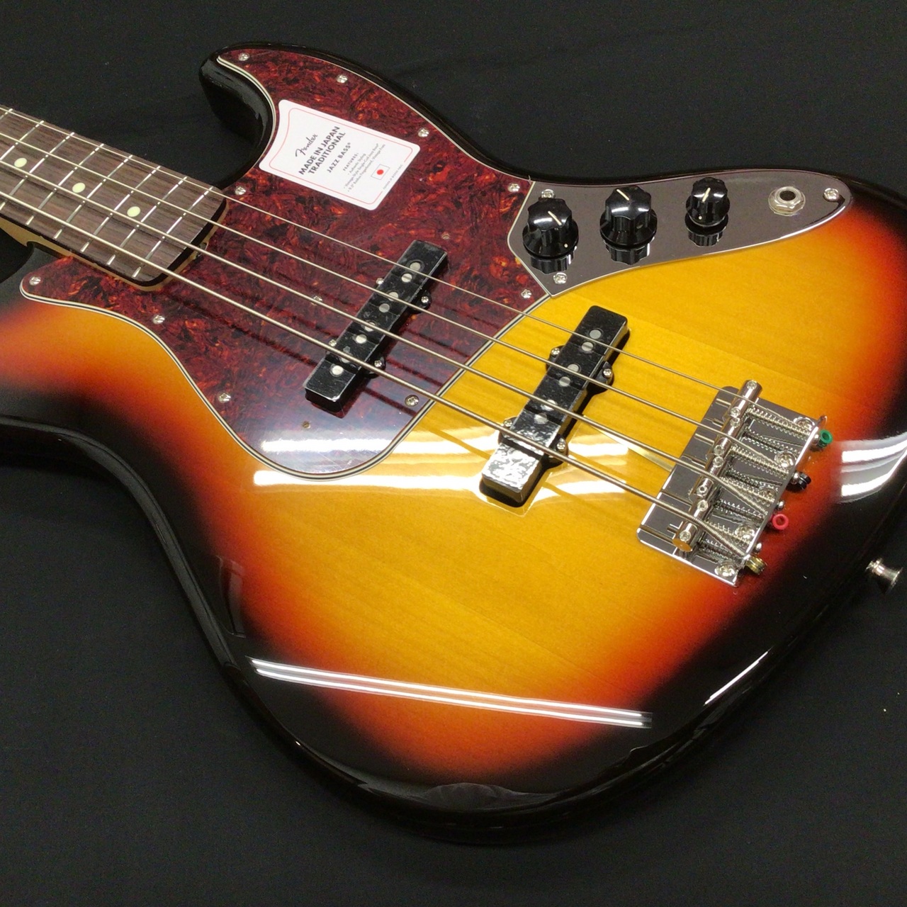 Fender Made in Japan Traditional 60s Jazz Bass® 3Color Sunburst