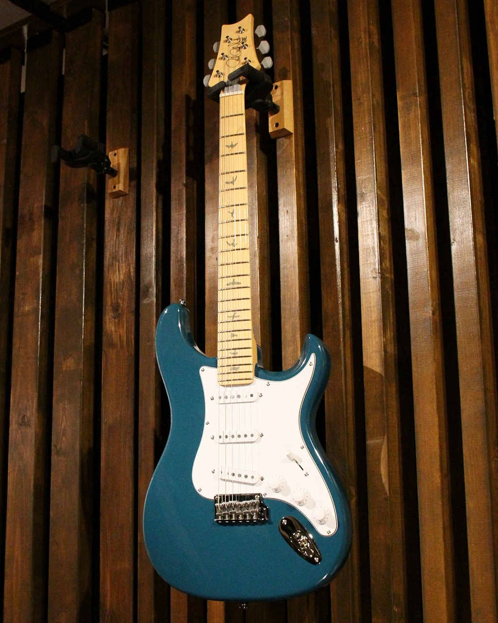 Silver Skyメイプル ラッカー ストラップ付 Silver Sky (John Mayer Signature) | ギターショップ GOLDSTAR