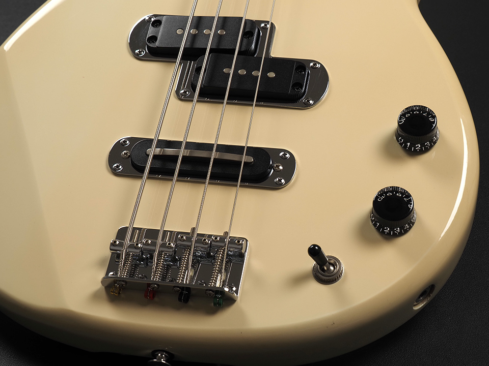 YAMAHA BB424 ~Vintage White~（中古）【楽器検索デジマート】