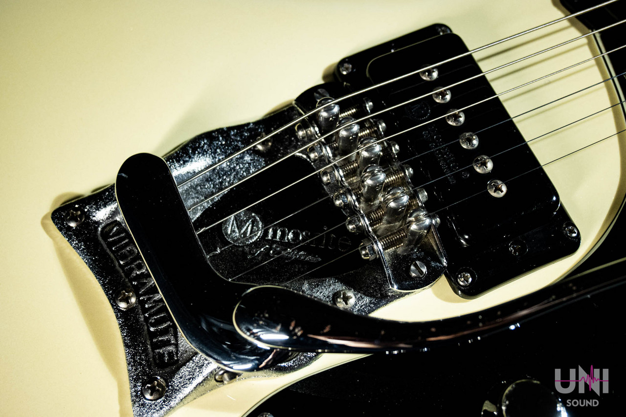 Mosrite V-65 The Ventures Model（中古）【楽器検索デジマート】