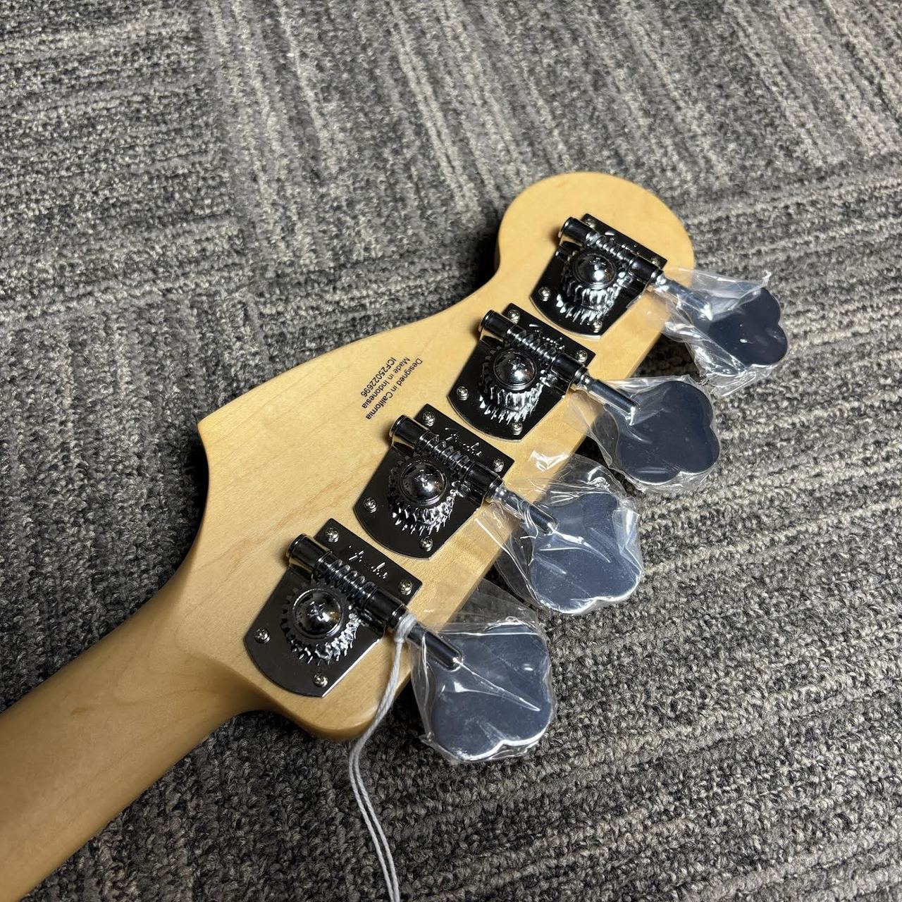 Fender Standard Precision Bass Olympic White エレキベース