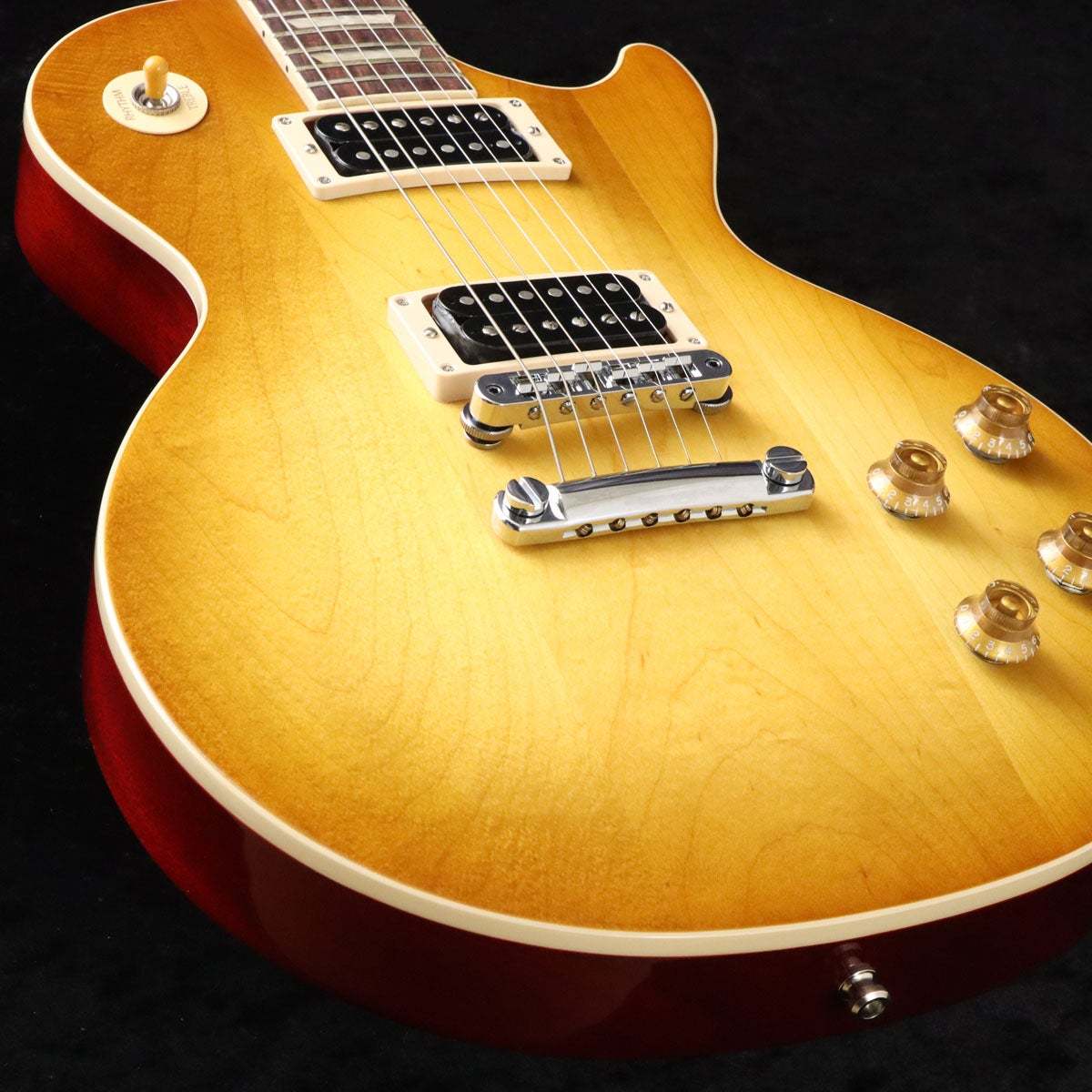 Gibson Slash Jessica Les Paul Standard Honey Burst with Red Back