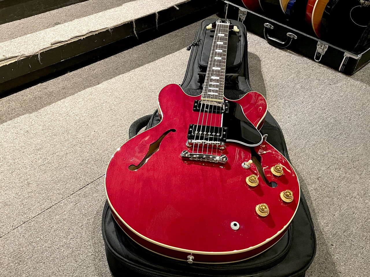 Three Dots Guitars SH Cherry（中古）【楽器検索デジマート】