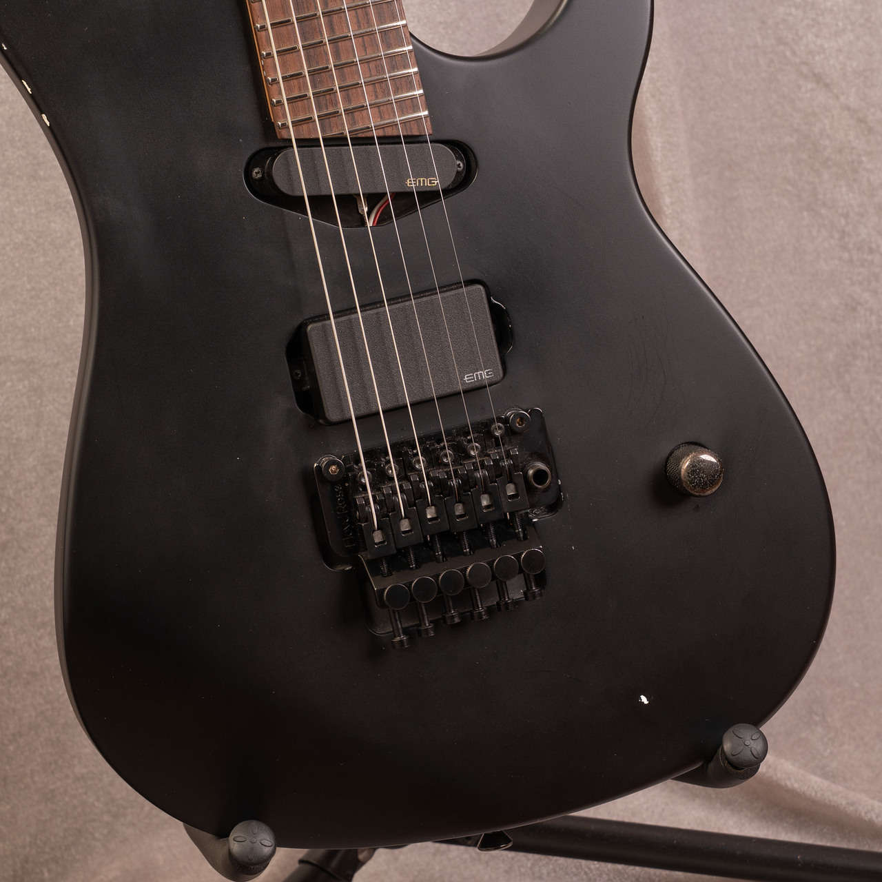 Caparison Horus Black Satin（中古/送料無料）【楽器検索デジマート】