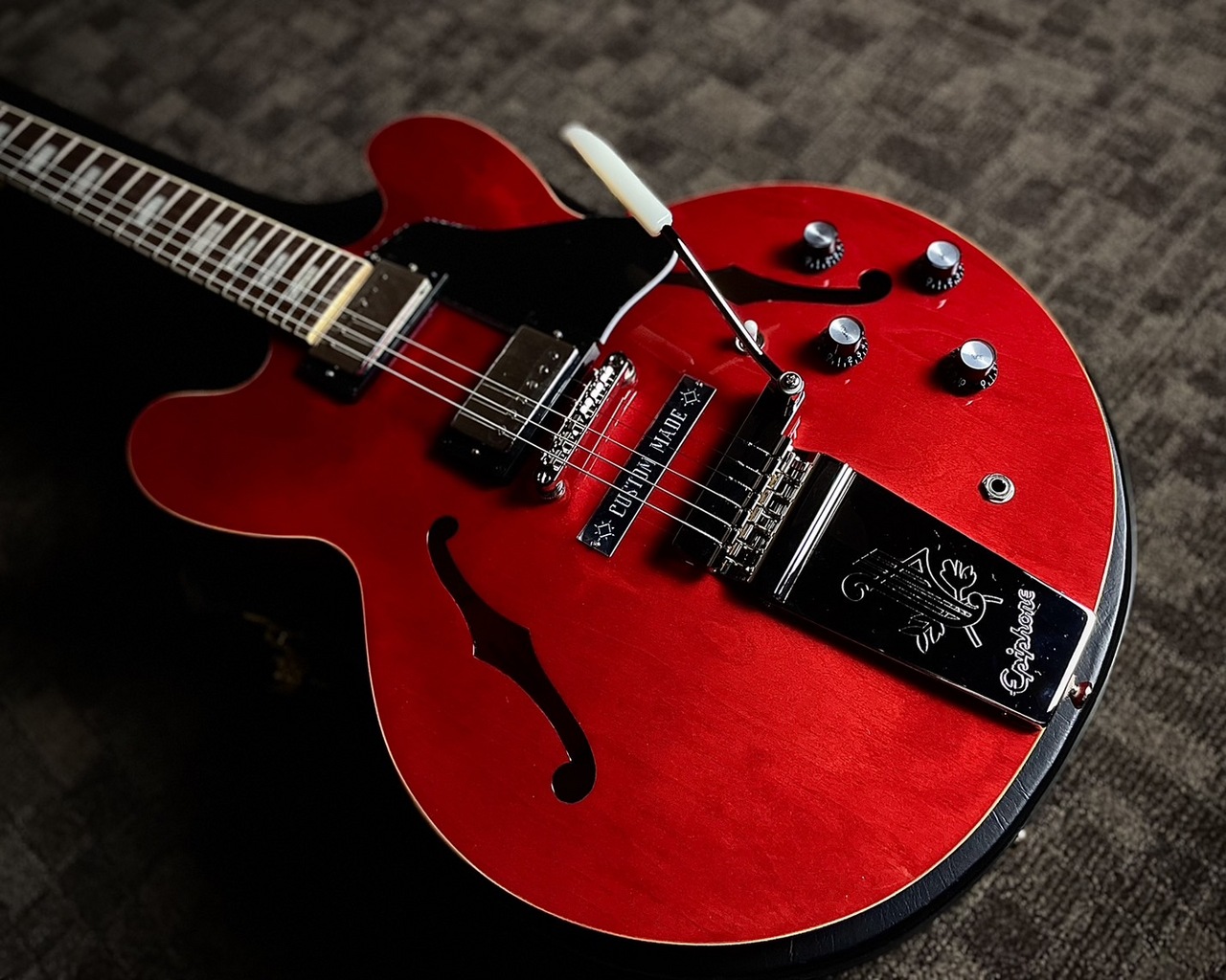 Epiphone Joe Bonamassa 1962 ES-335 sixties cherry セミアコギター