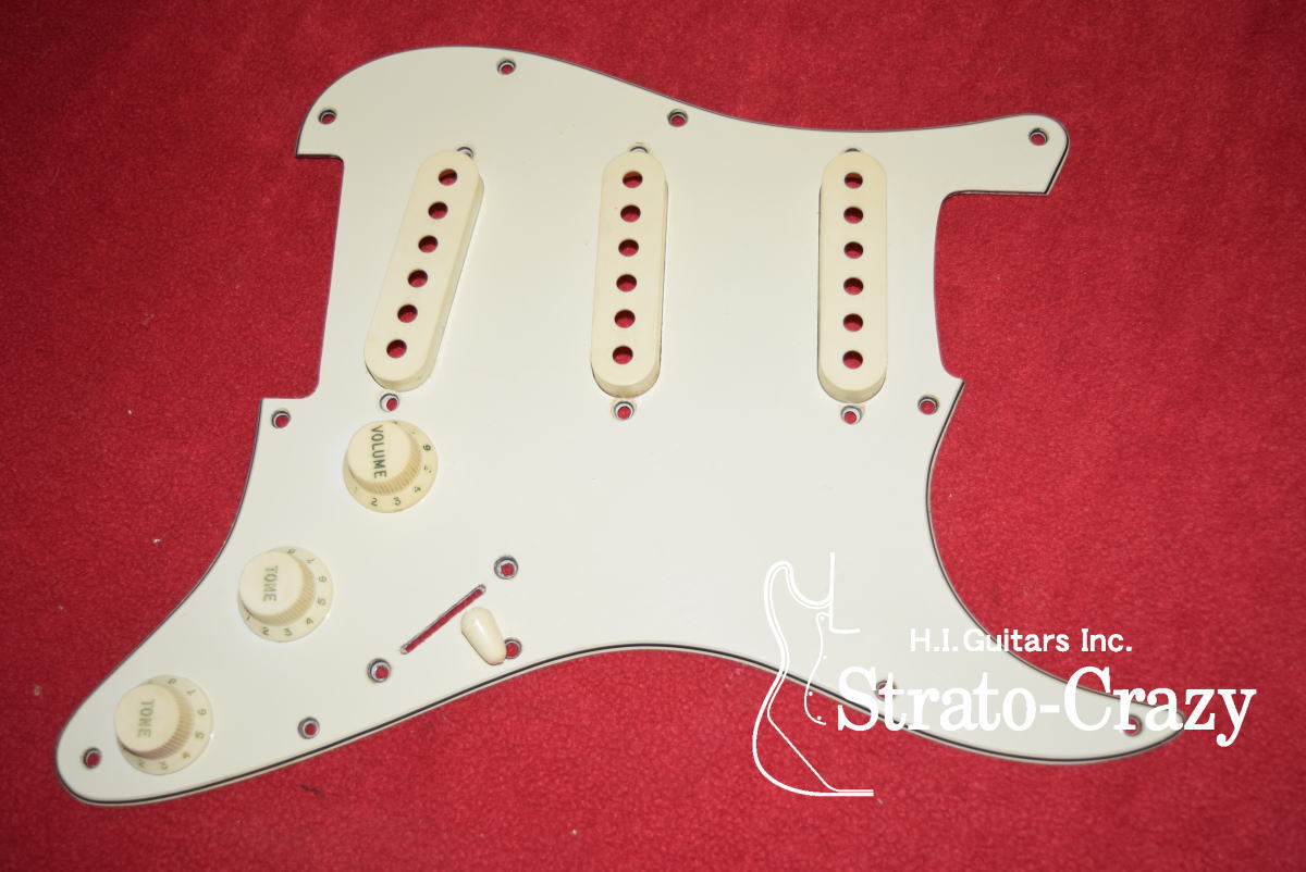Fender Stratocaster Early 70s Original 3Ply White Plastic Parts