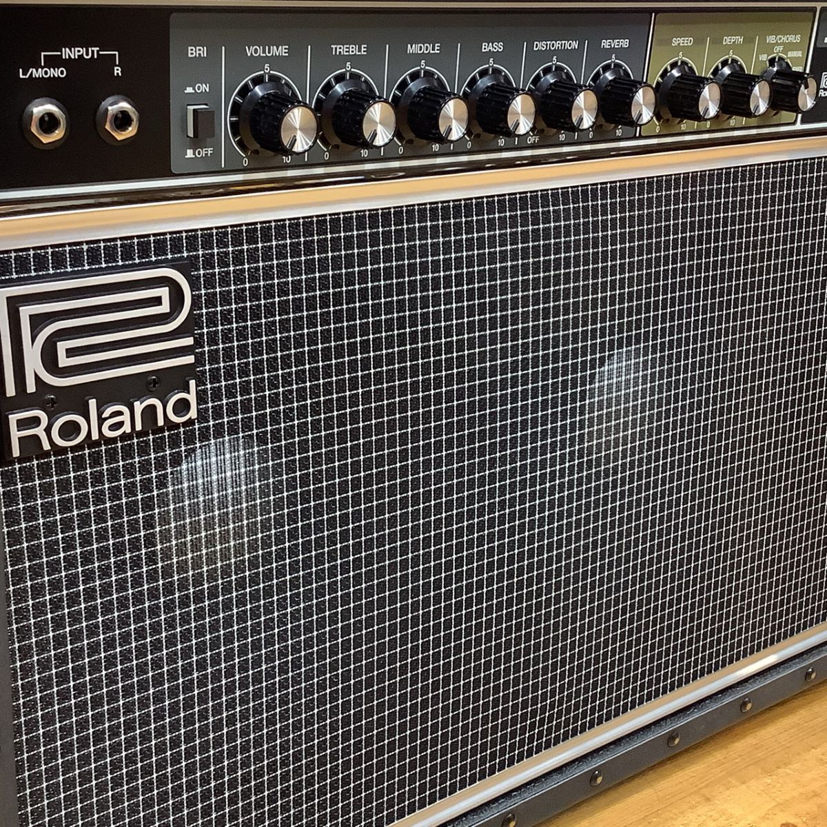 Roland JC-40（中古/送料無料）【楽器検索デジマート】