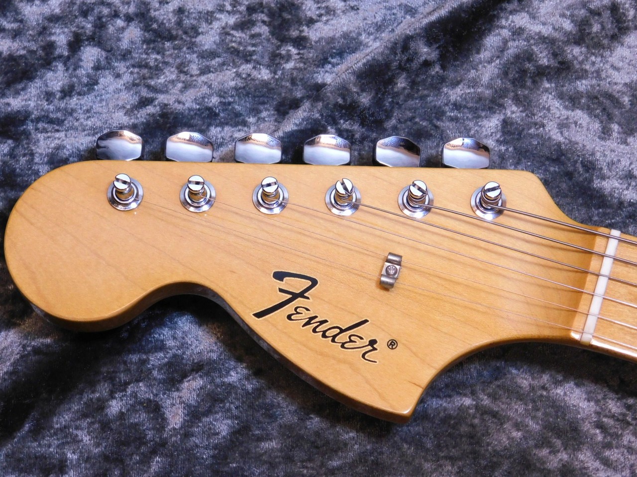 Fender Japan Stratocaster ST68/LH（左利き） 1987 Fender ST-68 Stratocaster Left Hand (Japan, Olympic White)