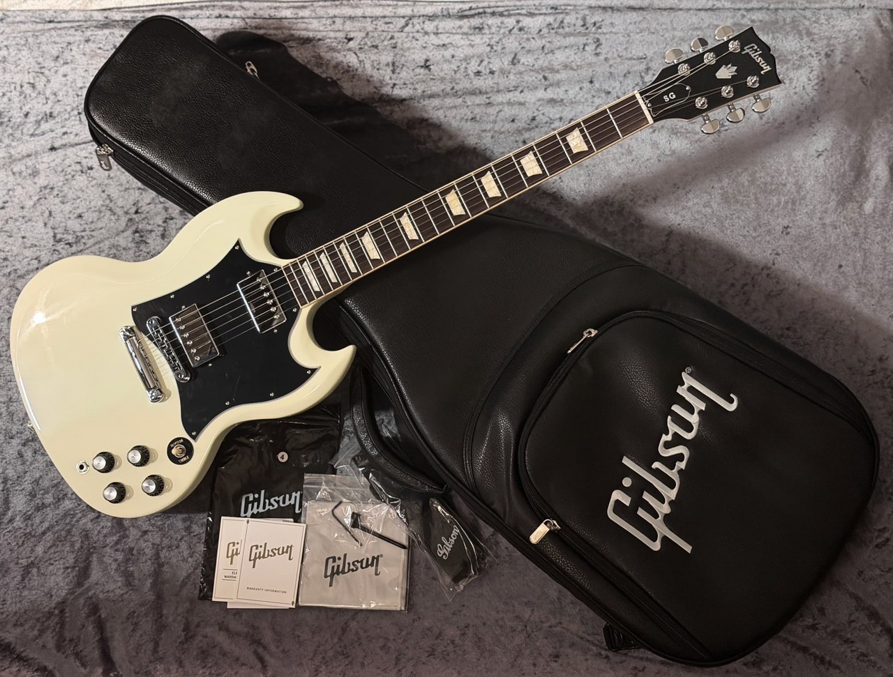Gibson 【軽量!】Custom Color Series SG Standard ~Classic White