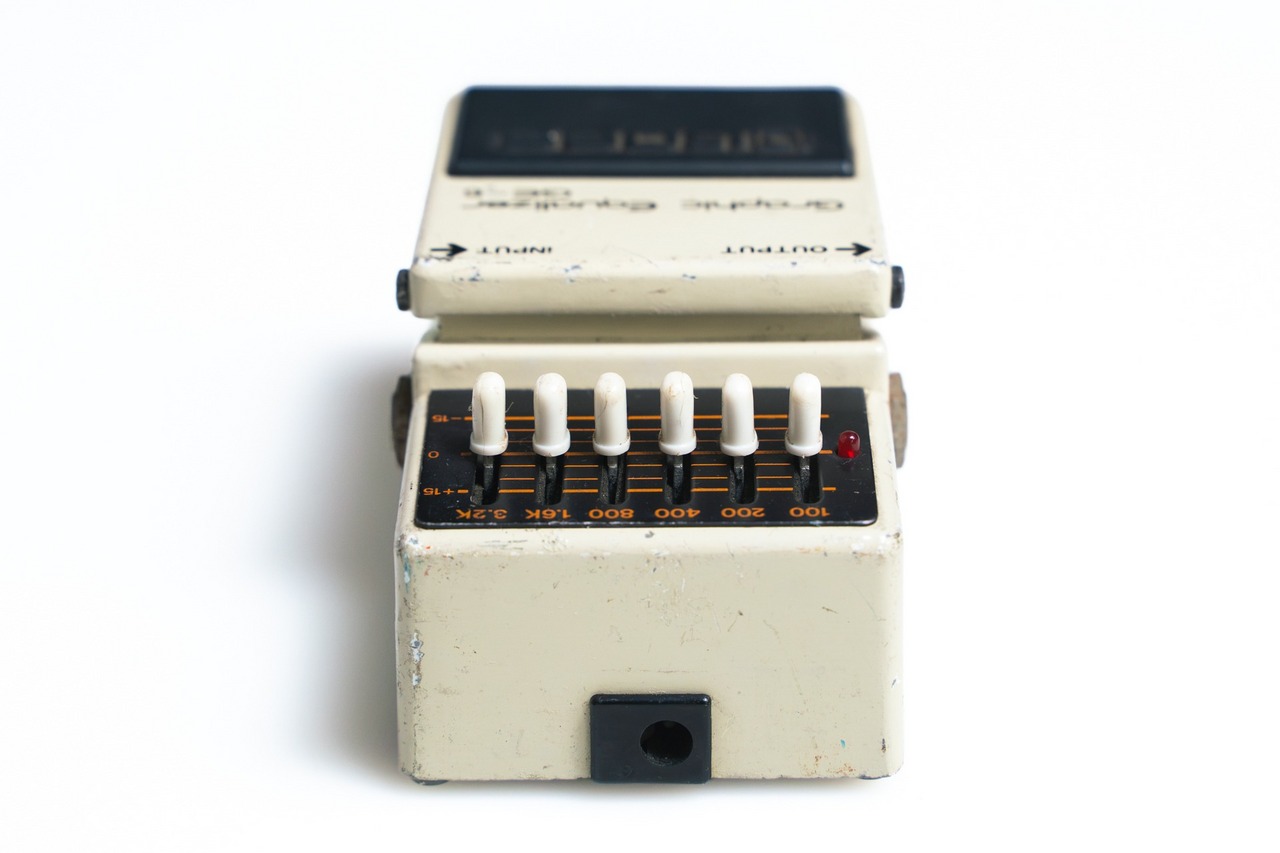 BOSS GE-6 Graphic Equalizer Made In Japan 銀ネジ【GIB横浜