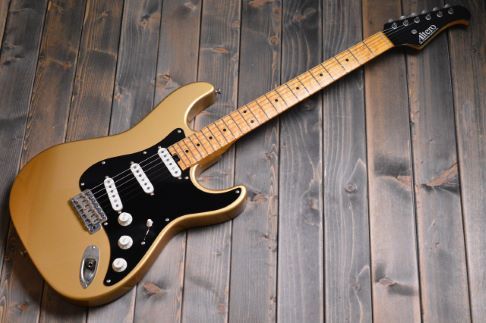 Altero Custom Guitars 【現物画像】 Astra 54 Modern Brass Gold