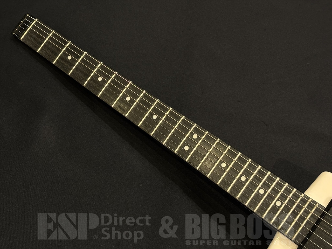 Spirit GT PRO DELUXE Left-Handed / White（中古/送料無料）【楽器